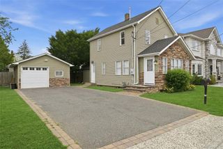 6 Prospect Street, Hicksville, NY 11801