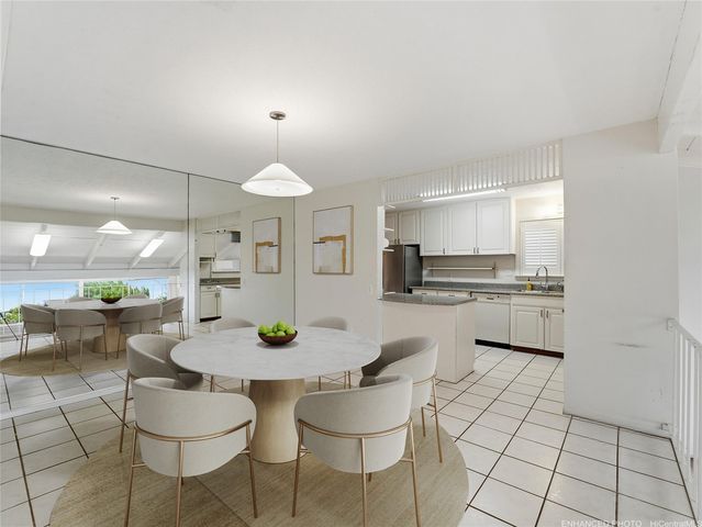 2175 Ahaku Place, Honolulu, HI 96821