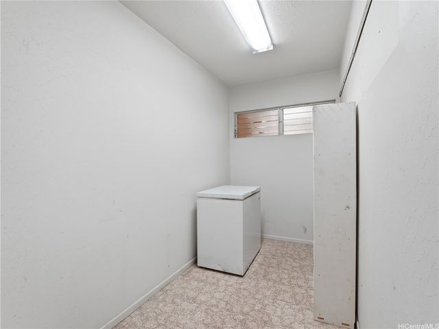 2175 Ahaku Place, Honolulu, HI 96821