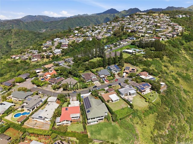 2175 Ahaku Place, Honolulu, HI 96821