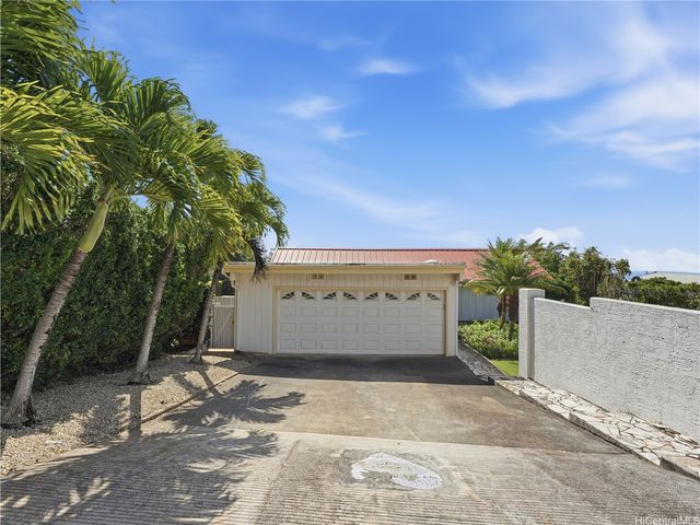 2175 Ahaku Place, Honolulu, HI 96821