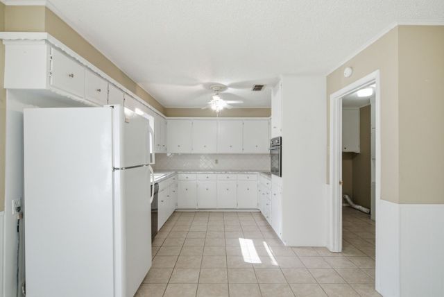 1109 N Lillian Street, Stephenville, TX 76401