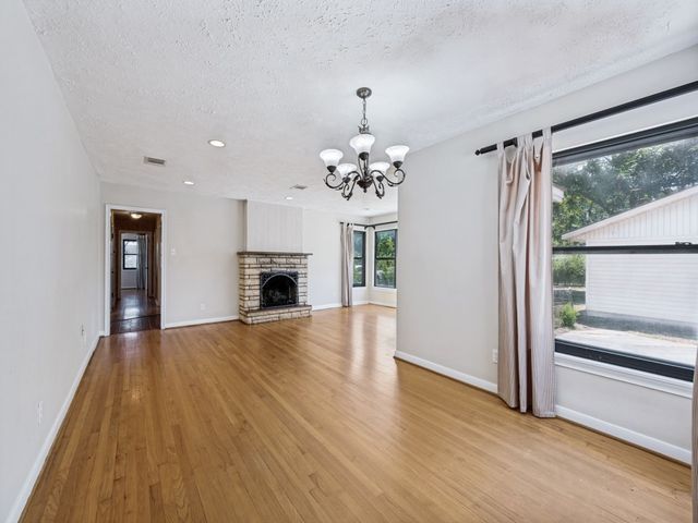 7040 Brooks Avenue, Richland Hills, TX 76118