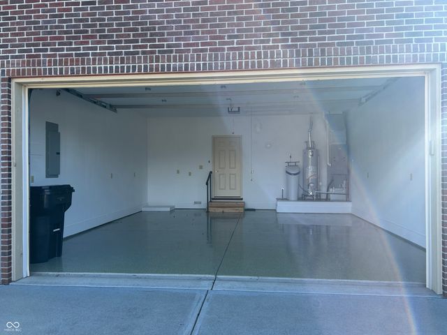 5375 E Commons West Drive, Mooresville, IN 46158