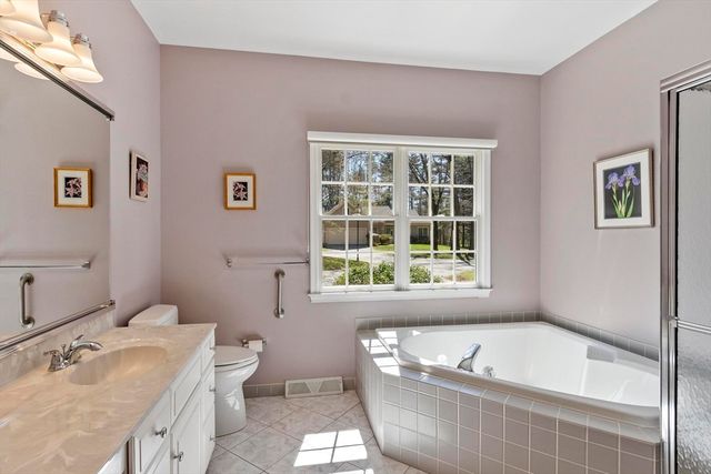 15 Pheasant Ln, Bedford, MA 01730