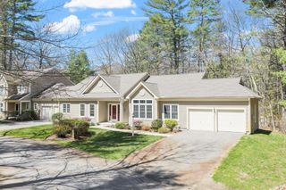 15 Pheasant Ln, Bedford, MA 01730