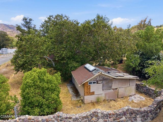 31028 Lobo Canyon Road, Agoura Hills, CA 91301