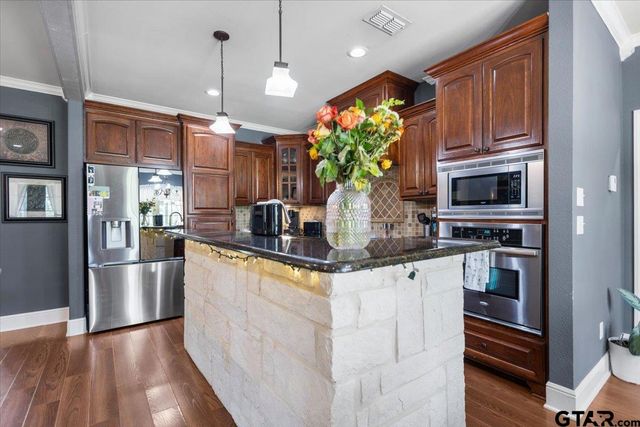 25115 County Road 453, Mineola, TX 75773