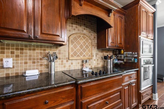 25115 County Road 453, Mineola, TX 75773