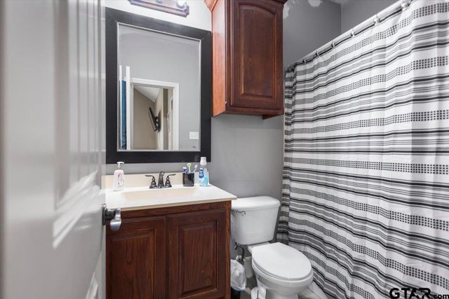 25115 County Road 453, Mineola, TX 75773