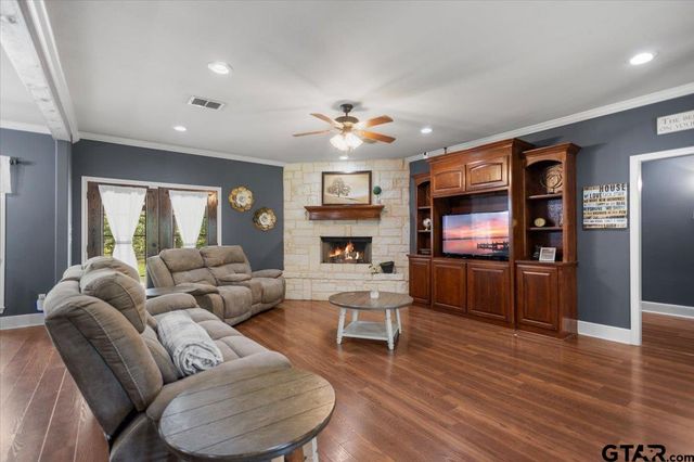 25115 County Road 453, Mineola, TX 75773