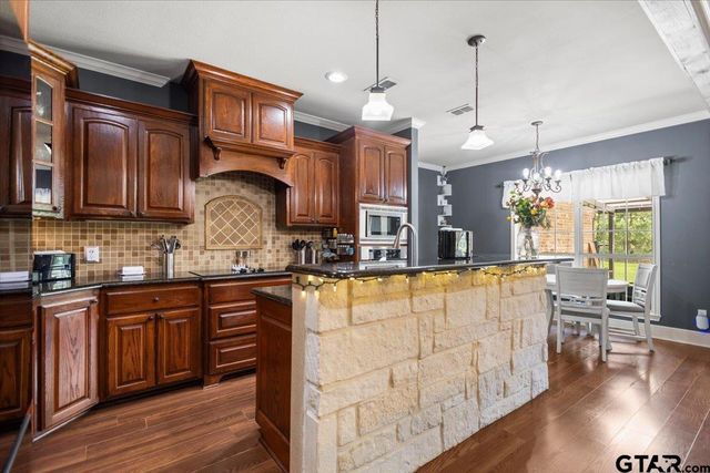 25115 County Road 453, Mineola, TX 75773