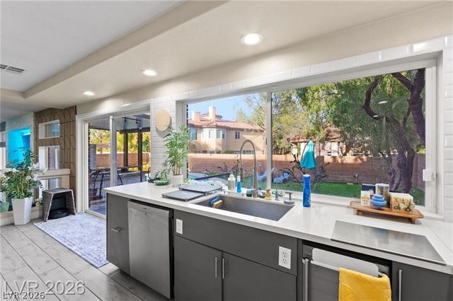 4198 Abernethy Forest Place, Las Vegas, NV 89141