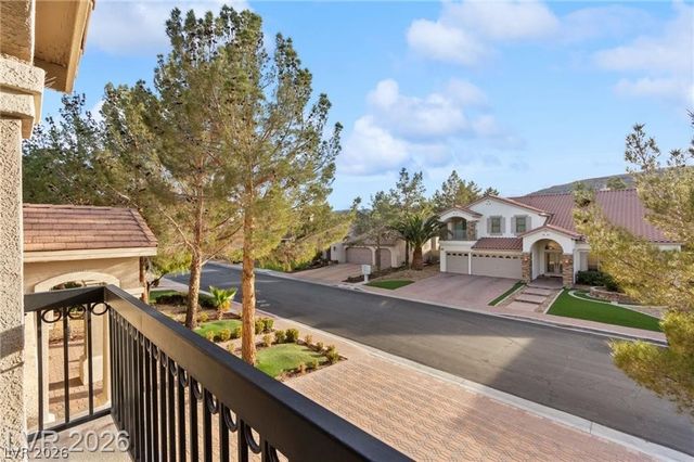 4198 Abernethy Forest Place, Las Vegas, NV 89141
