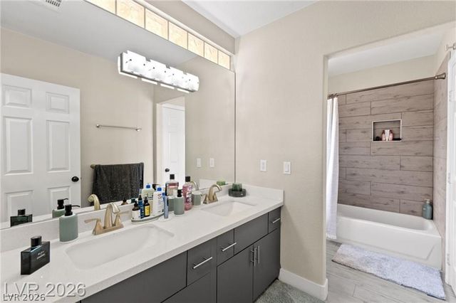 4198 Abernethy Forest Place, Las Vegas, NV 89141