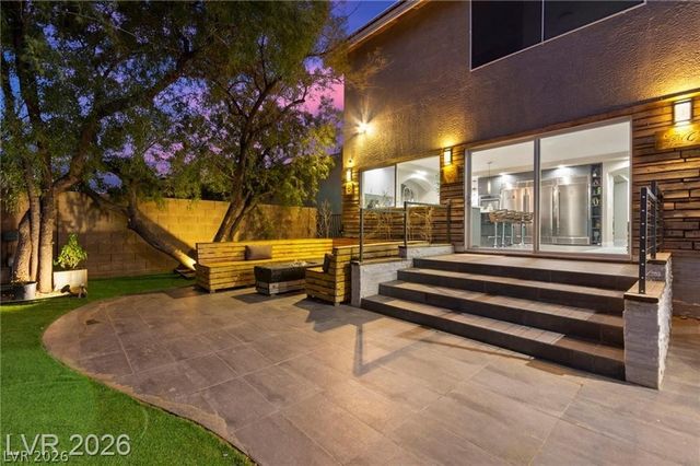4198 Abernethy Forest Place, Las Vegas, NV 89141