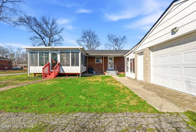 4319 Lynnview Dr, Louisville, KY 40216