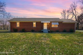 4319 Lynnview Dr, Louisville, KY 40216