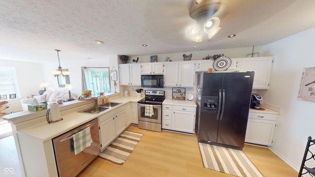 9979 Waterside Drive, Noblesville, IN 46060