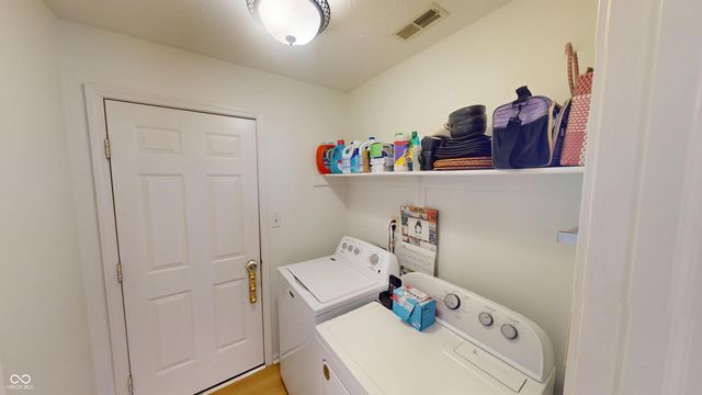 9979 Waterside Drive, Noblesville, IN 46060