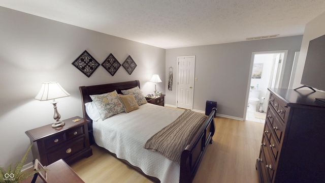 9979 Waterside Drive, Noblesville, IN 46060