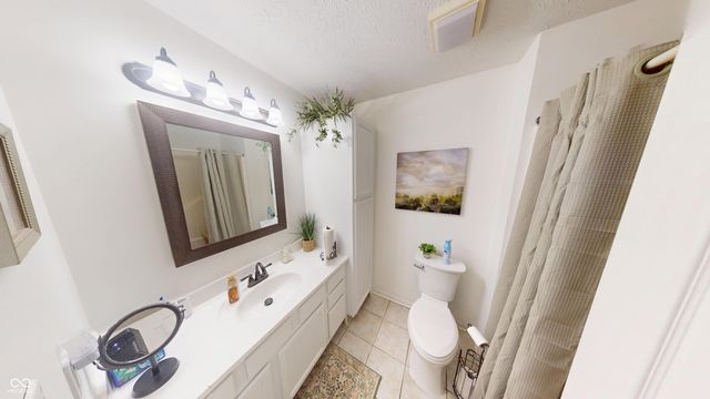 9979 Waterside Drive, Noblesville, IN 46060