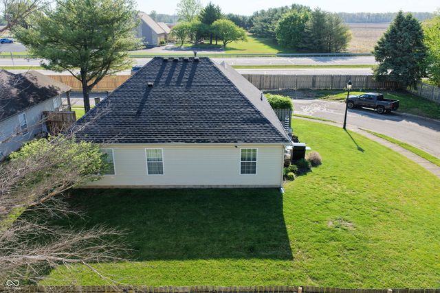 9979 Waterside Drive, Noblesville, IN 46060