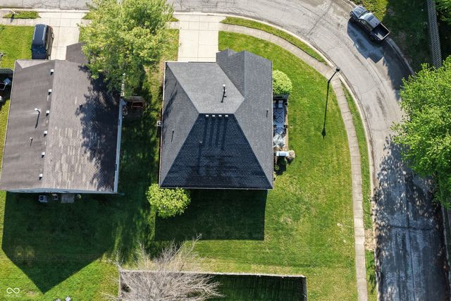 9979 Waterside Drive, Noblesville, IN 46060