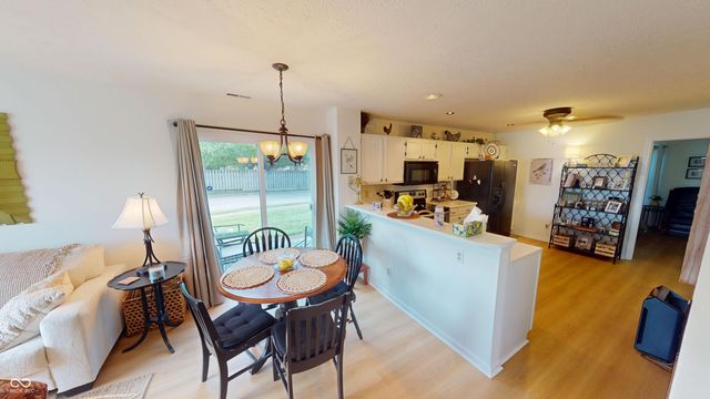 9979 Waterside Drive, Noblesville, IN 46060