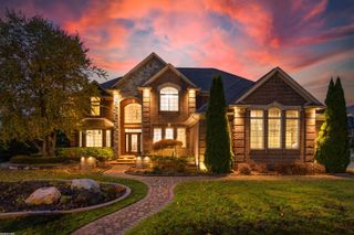 56343 Via Serbelloni Street, Macomb, MI 48042