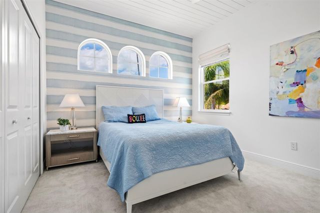 1915 CLEMATIS STREET, Sarasota, FL 34239