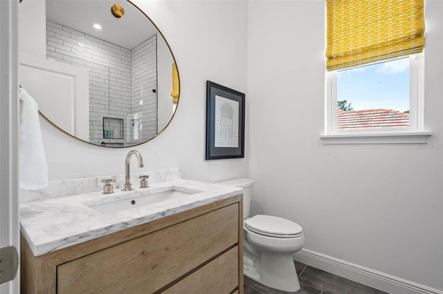 1915 CLEMATIS STREET, Sarasota, FL 34239