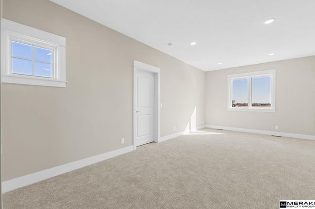 3530 S 220th Street, Elkhorn, NE 68022