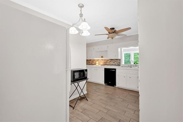 450 S Susan Creek Drive, Stone Mountain, GA 30083