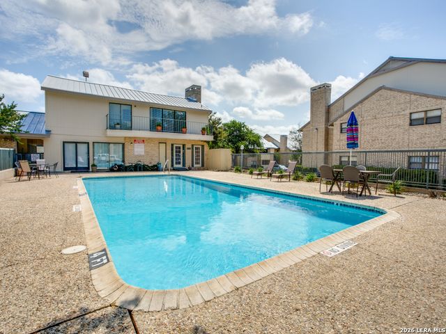 11843 Braesview Apt 716, San Antonio, TX 78213