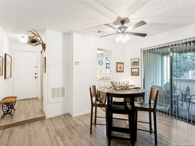 11843 Braesview Apt 716, San Antonio, TX 78213