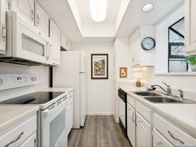11843 Braesview Apt 716, San Antonio, TX 78213