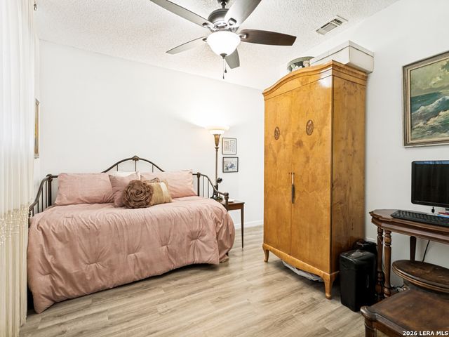 11843 Braesview Apt 716, San Antonio, TX 78213