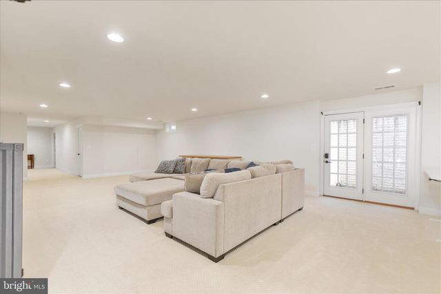 122 BUCCANEER CT, Stephenson, VA 22656