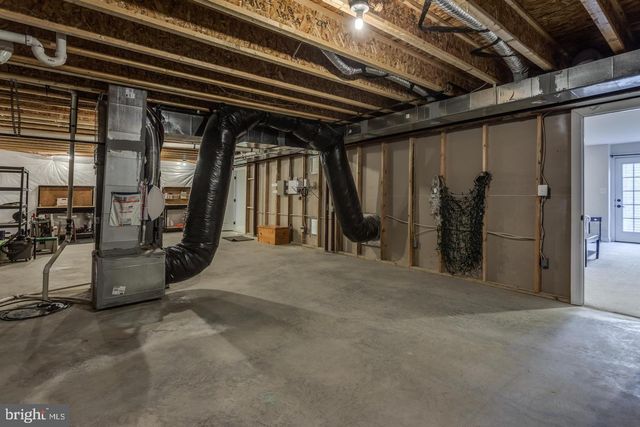 122 BUCCANEER CT, Stephenson, VA 22656