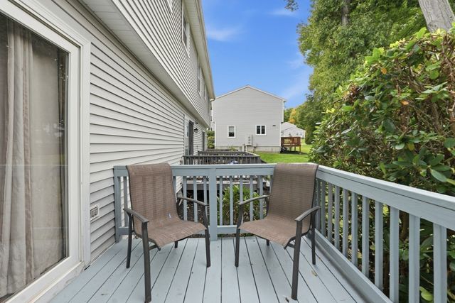 270 Sunderland Rd 45, Worcester, MA 01604