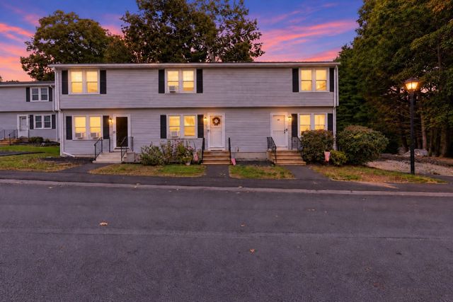 270 Sunderland Rd 45, Worcester, MA 01604