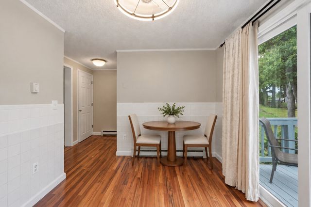 270 Sunderland Rd 45, Worcester, MA 01604