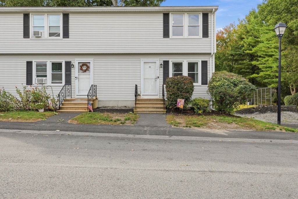270 Sunderland Rd 45, Worcester, MA 01604