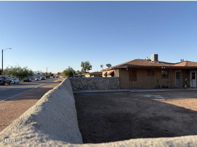 144 S Little Flower Road, El Paso, TX 79915