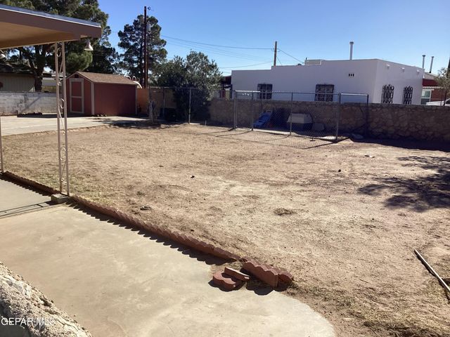 144 S Little Flower Road, El Paso, TX 79915