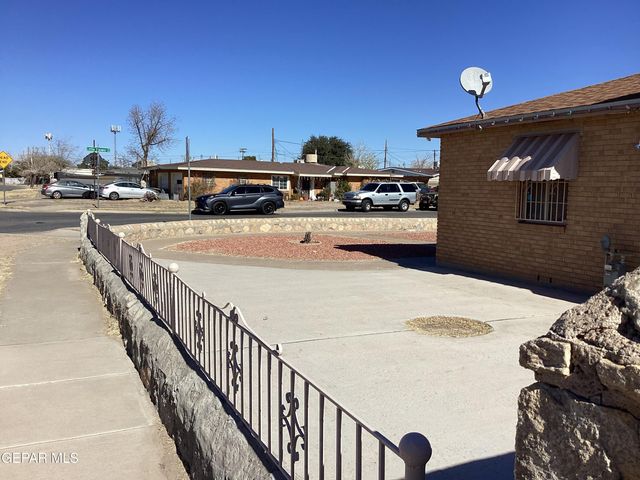 144 S Little Flower Road, El Paso, TX 79915