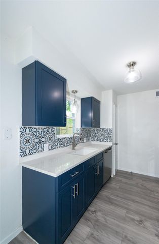 7303 Whispering Creek CIR A & B, Austin, TX 78736