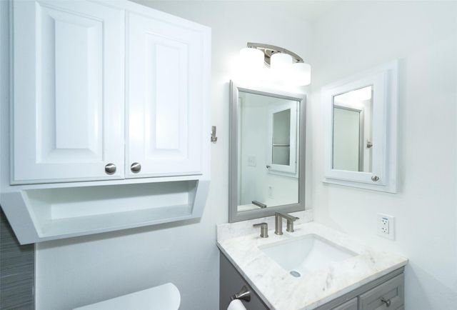 7303 Whispering Creek CIR A & B, Austin, TX 78736