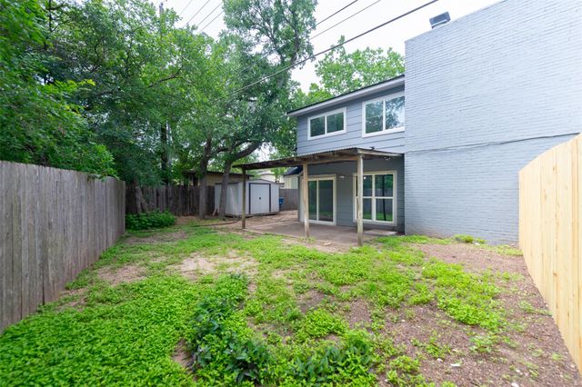 7303 Whispering Creek CIR A & B, Austin, TX 78736